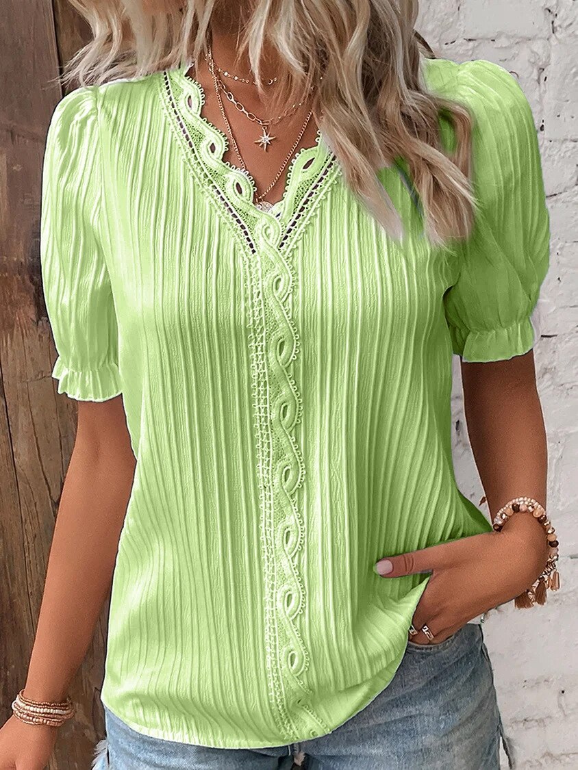 Anna™ | Lace blouse with puff sleeves
