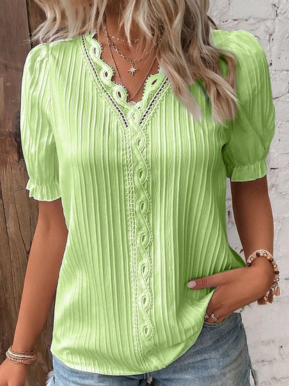 Anna™ | Lace blouse with puff sleeves